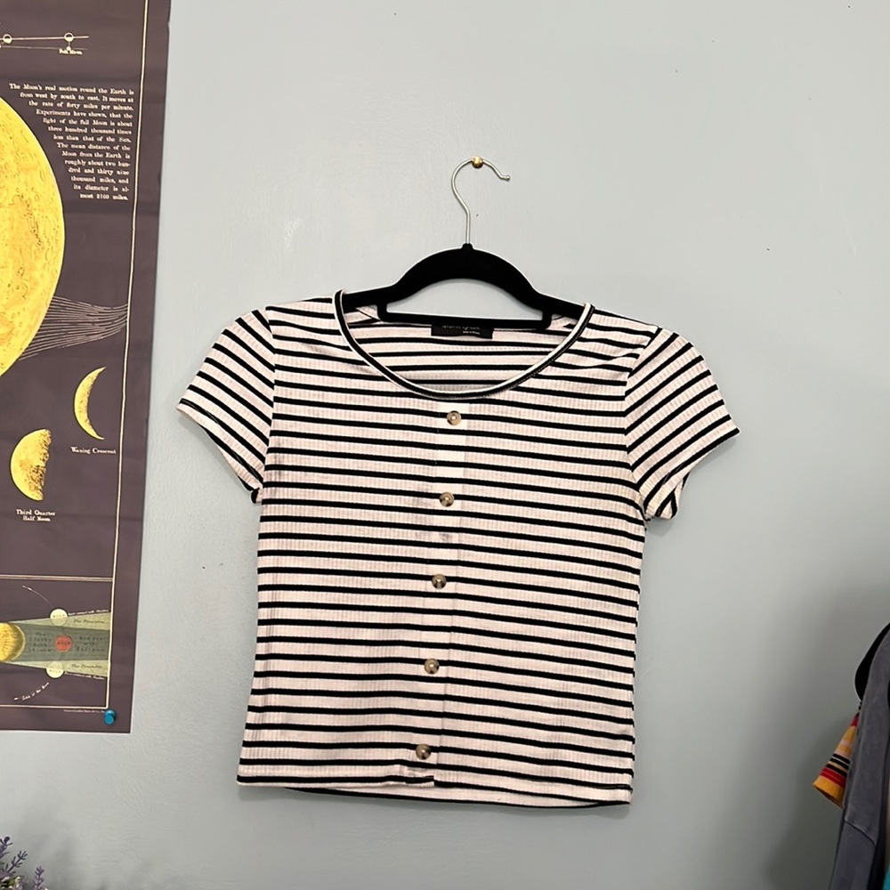 Urban Episode black and white striped shirt w/ buttons!